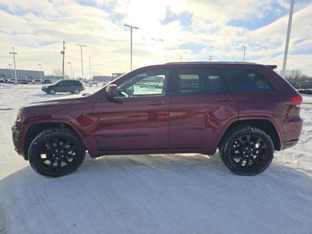 used 2022 Jeep Grand Cherokee car, priced at $28,169