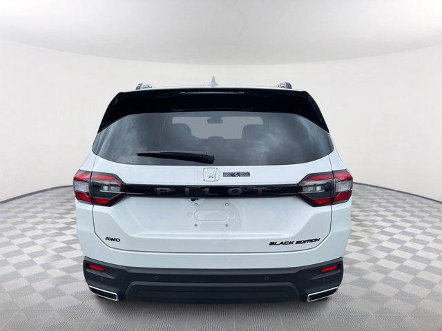 new 2025 Honda Pilot car, priced at $55,830