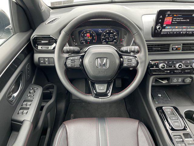 new 2025 Honda Pilot car, priced at $55,830