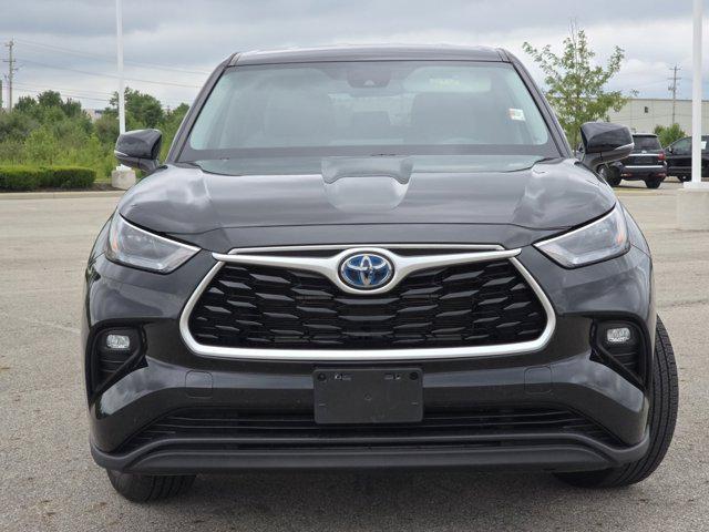 used 2023 Toyota Highlander Hybrid car, priced at $34,177