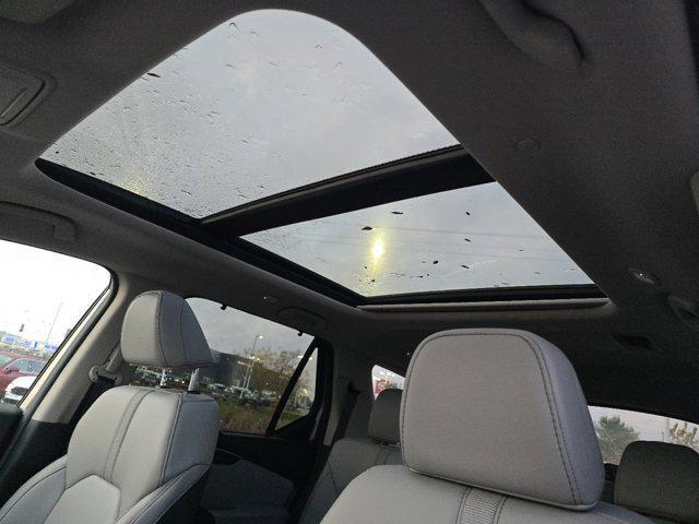 new 2025 Honda Pilot car, priced at $50,395