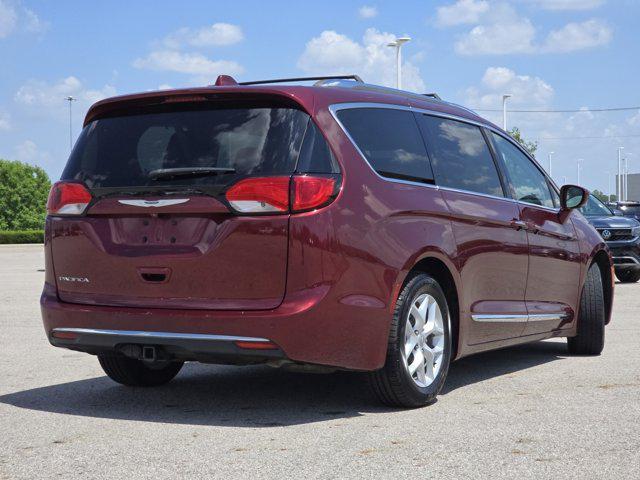 used 2018 Chrysler Pacifica car, priced at $10,988