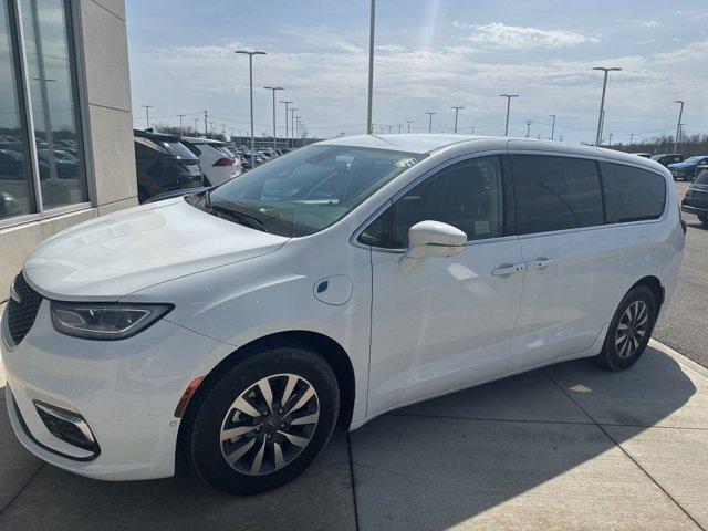 used 2022 Chrysler Pacifica Hybrid car, priced at $25,448