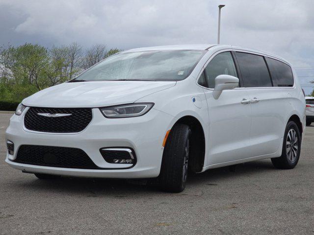 used 2022 Chrysler Pacifica Hybrid car, priced at $24,988