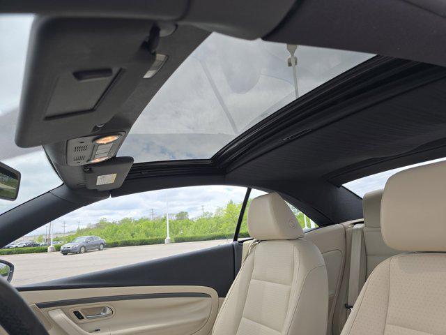 used 2009 Volkswagen Eos car, priced at $7,888