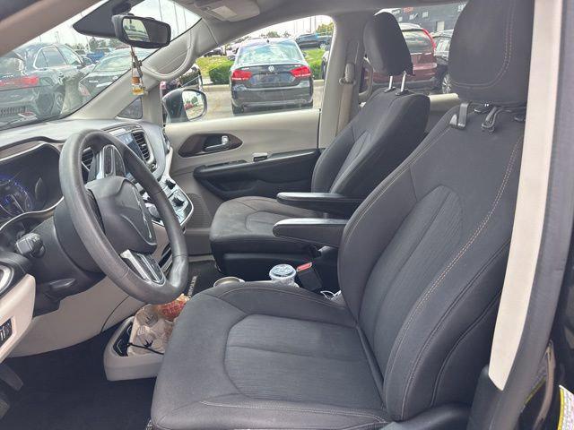 used 2017 Chrysler Pacifica car, priced at $13,988