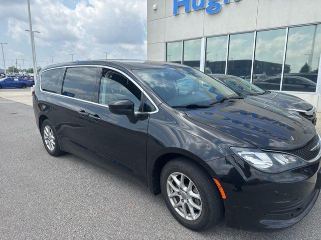 used 2017 Chrysler Pacifica car, priced at $13,988