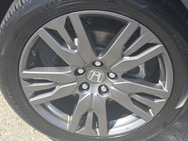 used 2022 Honda Pilot car, priced at $30,840
