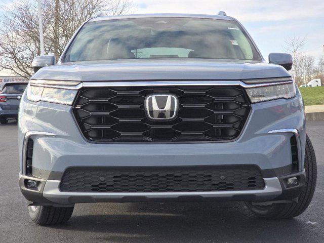 new 2025 Honda Pilot car, priced at $52,180