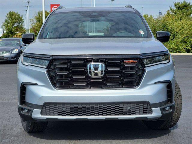 new 2025 Honda Pilot car, priced at $51,505