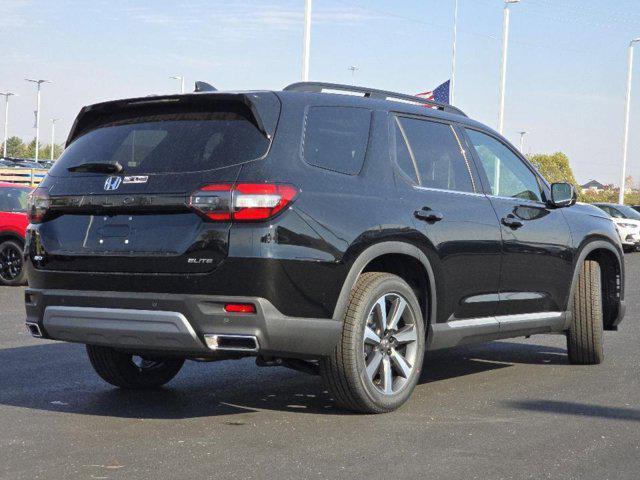 new 2025 Honda Pilot car, priced at $55,205