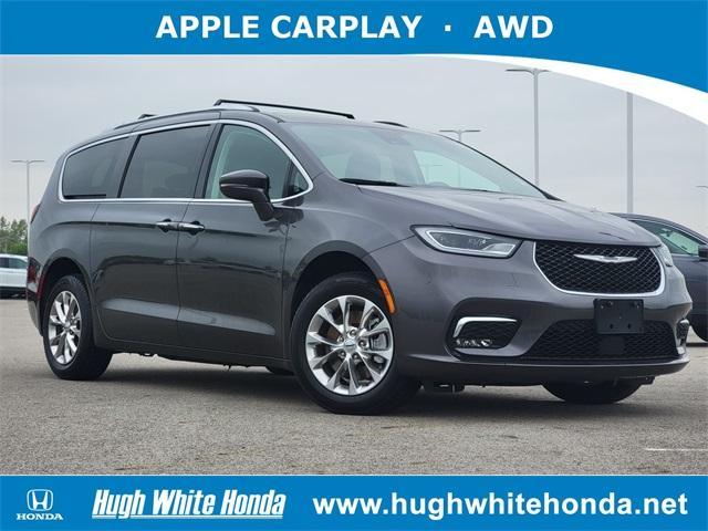 used 2021 Chrysler Pacifica car, priced at $30,687