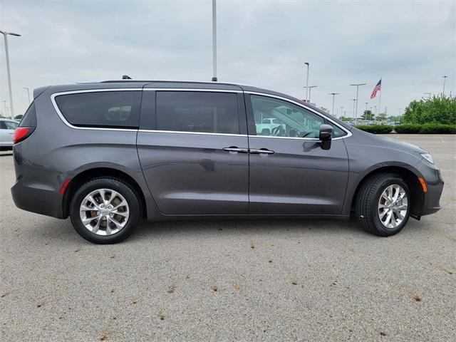used 2021 Chrysler Pacifica car, priced at $29,458