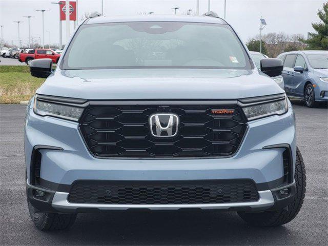 new 2025 Honda Pilot car, priced at $51,250