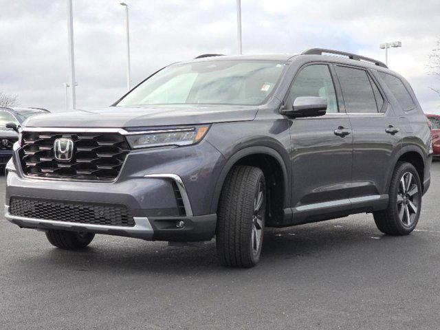 new 2025 Honda Pilot car, priced at $50,995