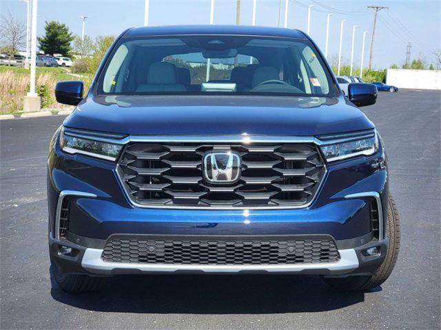 new 2025 Honda Pilot car, priced at $46,995