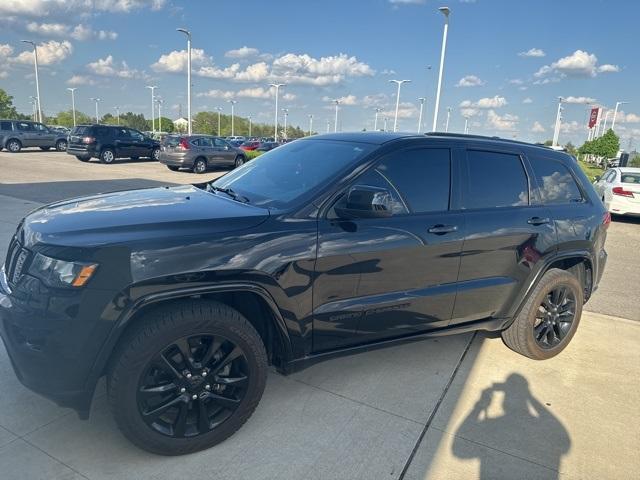 used 2019 Jeep Grand Cherokee car, priced at $25,240