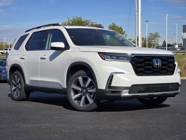 new 2025 Honda Pilot car, priced at $50,850