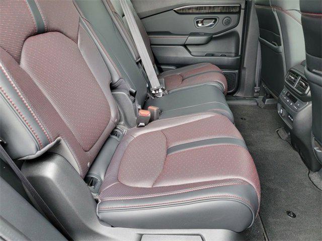 new 2025 Honda Pilot car, priced at $55,830
