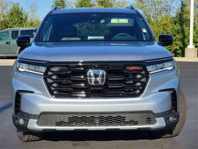 new 2025 Honda Pilot car, priced at $50,795