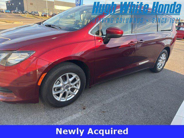 used 2019 Chrysler Pacifica car, priced at $15,797