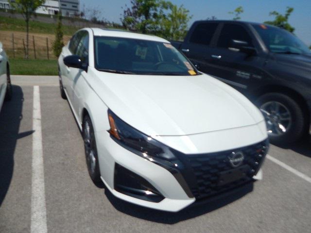 used 2023 Nissan Altima car, priced at $28,600