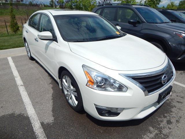 used 2015 Nissan Altima car, priced at $14,200