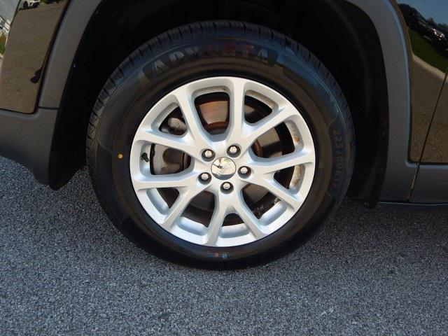 used 2017 Jeep Cherokee car, priced at $17,898