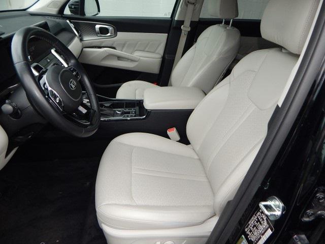 used 2021 Kia Sorento car, priced at $26,900