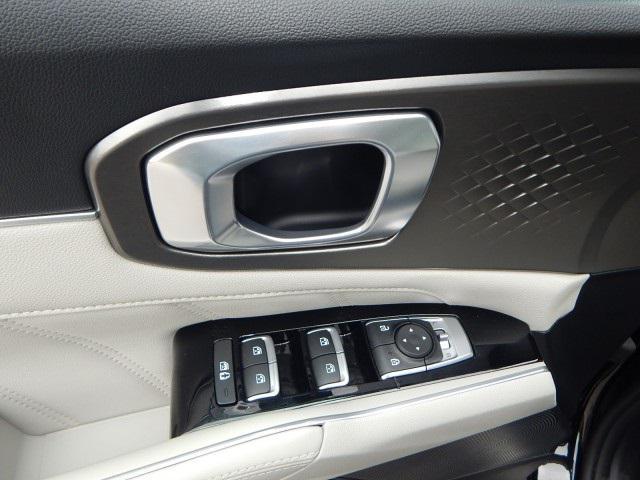 used 2021 Kia Sorento car, priced at $26,900