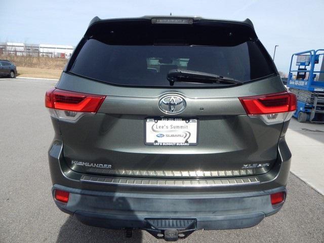 used 2019 Toyota Highlander car, priced at $21,899