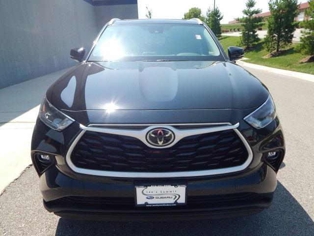 used 2023 Toyota Highlander car, priced at $36,895