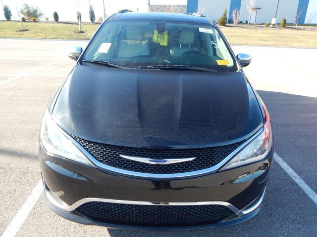 used 2019 Chrysler Pacifica car, priced at $24,299