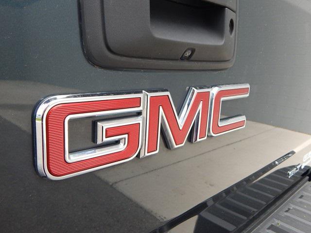 used 2018 GMC Sierra 1500 car, priced at $27,400