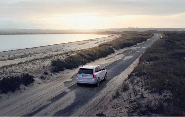 new 2025 Volvo XC90 Plug-In Hybrid car, priced at $77,675