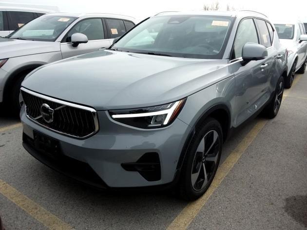 used 2024 Volvo XC40 car, priced at $33,987