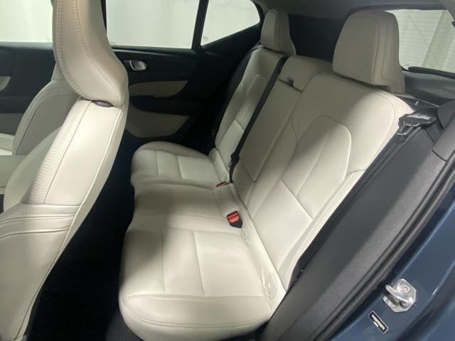 used 2021 Volvo XC40 car, priced at $22,555