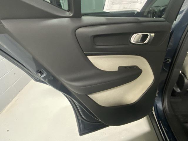 used 2021 Volvo XC40 car, priced at $22,555