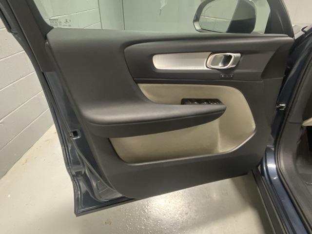 used 2021 Volvo XC40 car, priced at $22,555