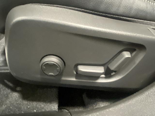 used 2025 Volvo XC40 car, priced at $32,555