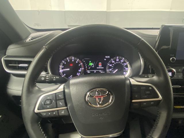 used 2023 Toyota Highlander car, priced at $40,983