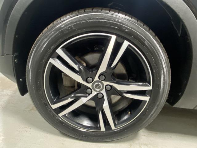 used 2021 Volvo XC40 car, priced at $26,777