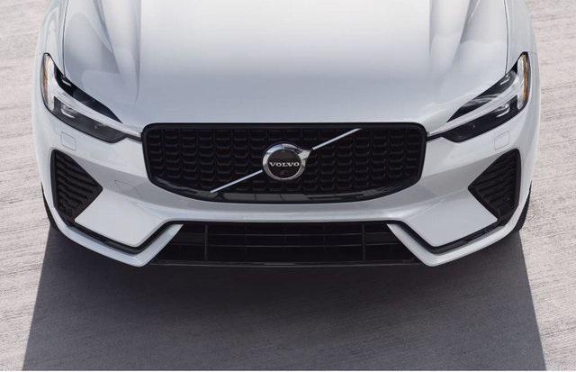 new 2025 Volvo XC60 car, priced at $55,335