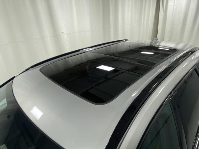 used 2022 Volvo XC60 Recharge Plug-In Hybrid car, priced at $46,888