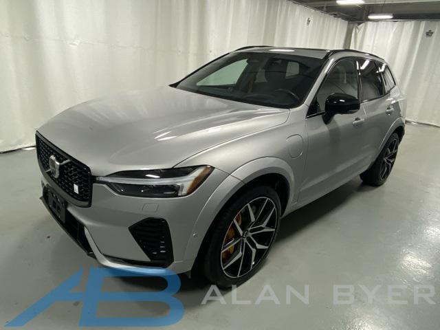 used 2022 Volvo XC60 Recharge Plug-In Hybrid car, priced at $49,555