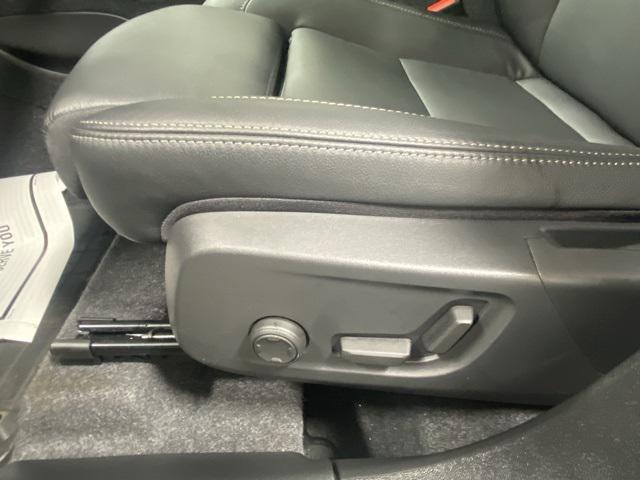 new 2025 Volvo XC40 car, priced at $48,315