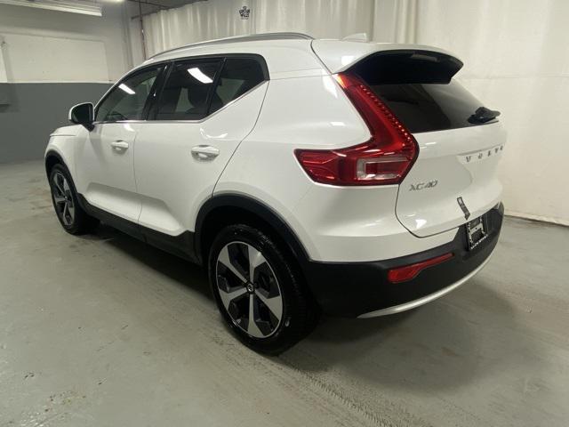 new 2025 Volvo XC40 car, priced at $48,315