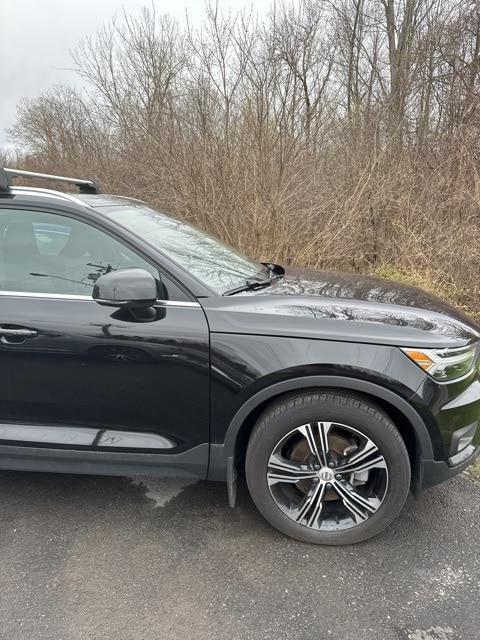 used 2021 Volvo XC40 car, priced at $34,972