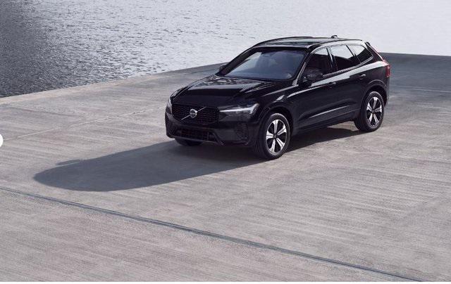 new 2025 Volvo XC60 Plug-In Hybrid car, priced at $62,075