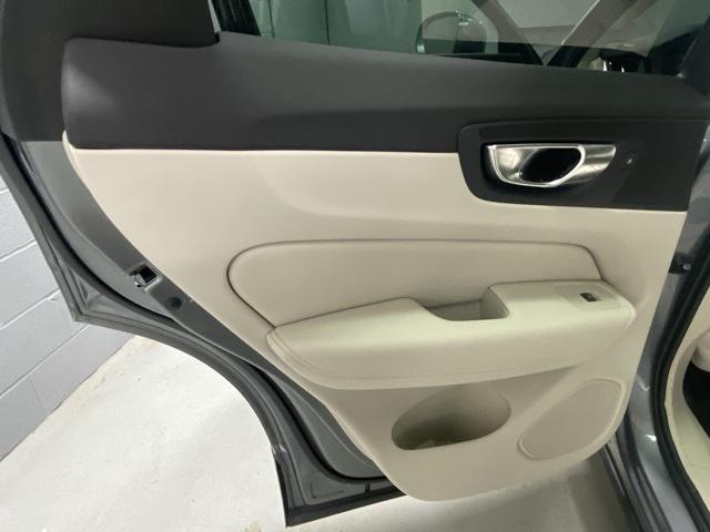 used 2021 Volvo XC60 car, priced at $31,555